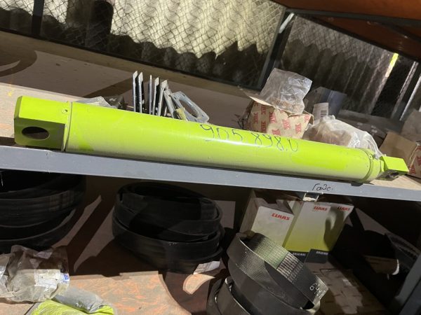 0009058980 Голівка циліндра Claas 0009058980 Голівка циліндра Claas