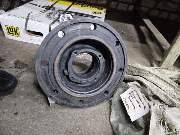 111-3103015-50-1 Маточина передня КААЗ СНД