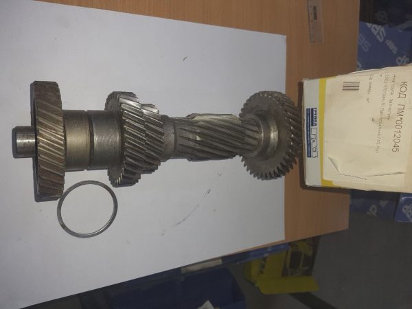 photo_5427100175806699968_y 3302-1701046-10 Вал проміжний ГАЗ СНД