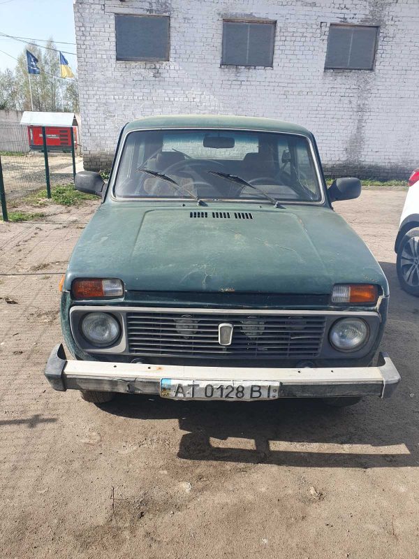Автомобіль легковий ВАЗ-212140