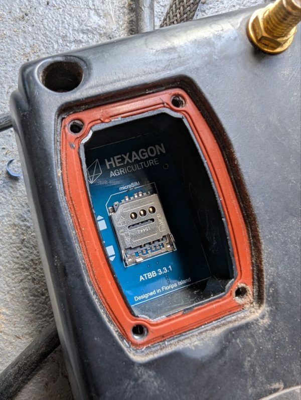 1. Система автоматичного водіння Ti7 GNSS L1+L2 RTK+3G гідравлічного типу SteerDirect Hydraulic (1801) 5 Система автоматичного водіння Ti7 GNSS L1+L2 RTK+3G гідравлічного типу SteerDirect Hydraulic