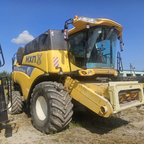 Комбайн зернозбиральний New Holland-CX8090 (с.н.321632012)