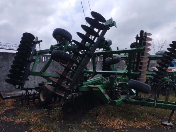 Борона дискова John Deere-637