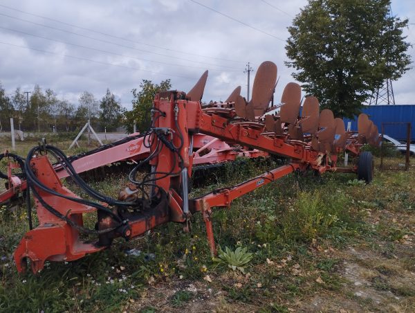 1726204983998 Плуг оборотний KUHN Challenger JO570, 8к