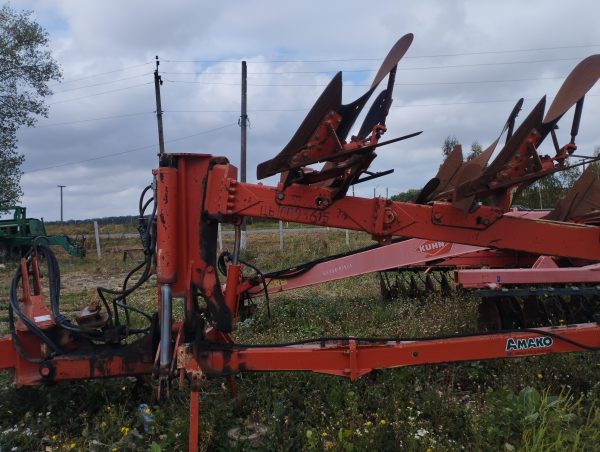 1726204984034 Плуг оборотний KUHN Challenger JO570, 8к