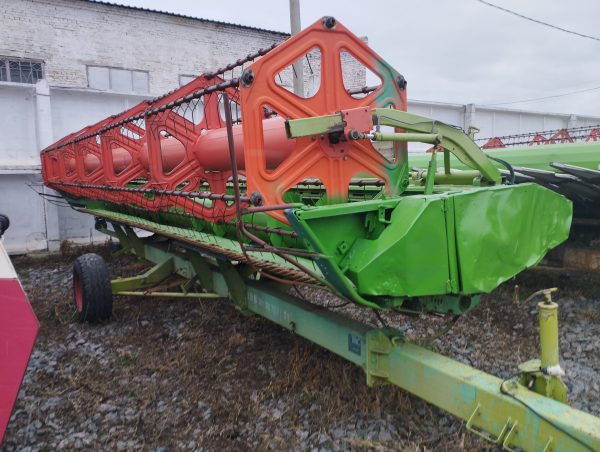 1738669516742 Жниварка зернова Claas Vario 750 (7,5 м)