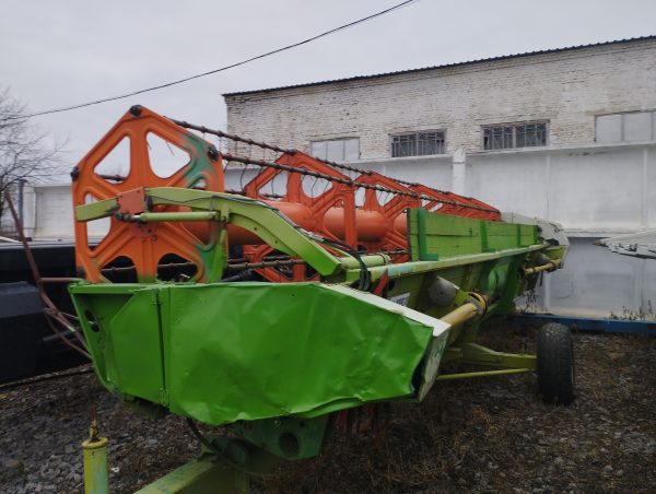 1738669516804 Жниварка зернова Claas Vario 750 (7,5 м)