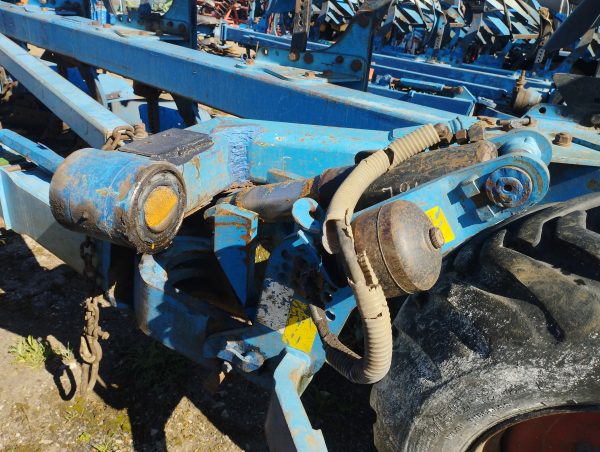 1743877154534 Плуг оборотний Lemken Diamant 8-корпусний напівнавісний