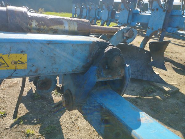 1743877154594 Плуг оборотний Lemken Diamant 8-корпусний напівнавісний