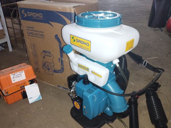 Бензиновий ранцевий обприскувач SADKO GMD-4214N