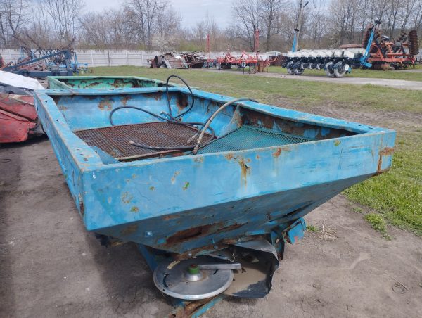 1747049086563 Розкидач мінеральних добрив Amazone-18