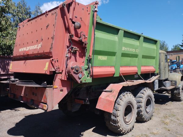 1751532950492 Розкидачі органічних добрив Herkules-Pronar 262