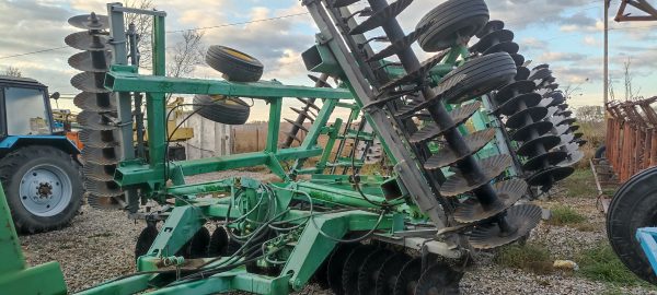 Борона дискова JohnDeere - 637