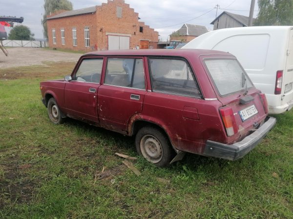 Автомобіль легковий ВАЗ 21043-20