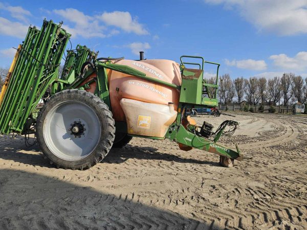 2. Обприскувач Amazone-24 UX3200 с.н.UX0004286 3 Обприскувач причіпний Amazone UX3200