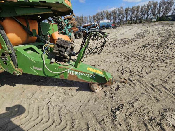 2. Обприскувач Amazone-24 UX3200 с.н.UX0004286 4 Обприскувач причіпний Amazone UX3200