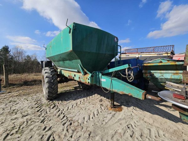 5. Розкидач добрив Amazone ZG-24 с.н.ZGB0007468 7 Розкидач добрив Amazone ZGВ 8200 с.н.ZGB0007468