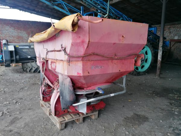 6. Розкидач добрив Kuhn Axis-24 №5128 5 Розкидач добрив Kuhn Axis