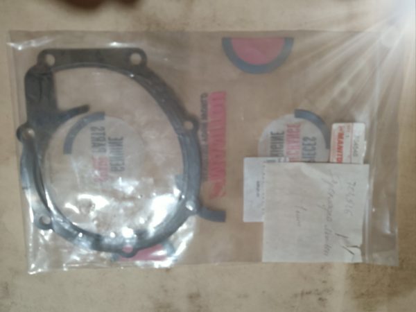 704546 Прокладка Manitou