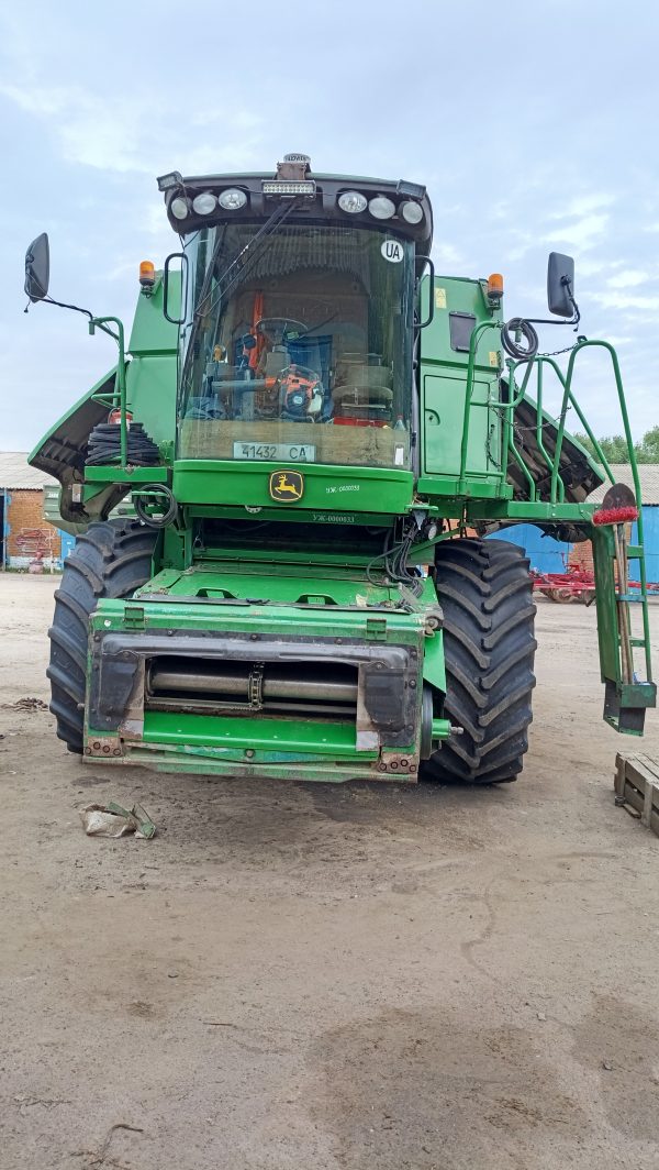 Комбайн зернозбиральний John Deere-9880STS