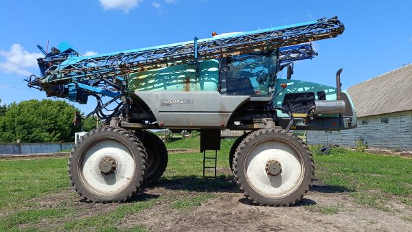 Самохідний обприскувач Berthoud-Raptor 3240