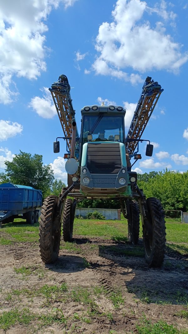Самохідний обприскувач Berthoud-Raptor 3240