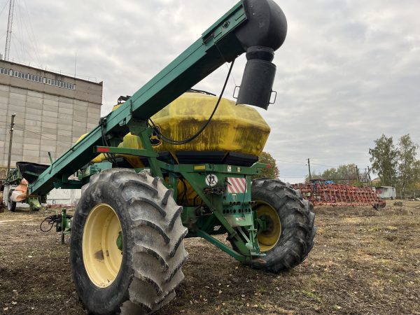 Бункер до посівного комплексу John Deere 730