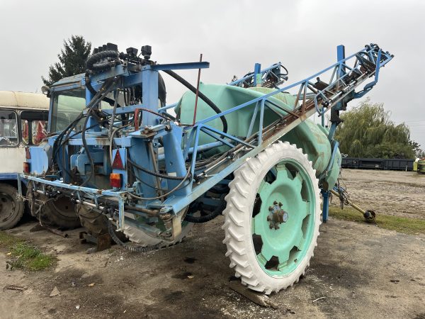 Обприскувач Berthoud Tracker-18