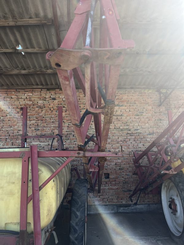 Обприскувач причіпний Hardi Ranger -18