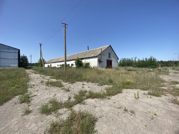 Продаж нежитлових приміщень (ферма) 10589,9м², 9,7592га, Черкаська обл