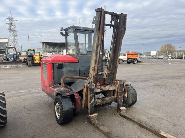 IMG_6408 Навантажувач вилковий Moffett-RL35.3