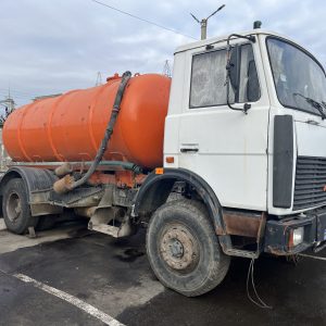Асенізатор МАЗ-533702