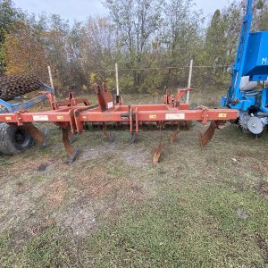 Глибокорозпушувач Gregoire Вesson-Helios DVB-48Т