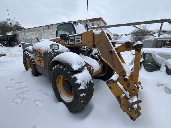 IMG_8501 Телескопічний навантажувач JCB 531-70 AGRI