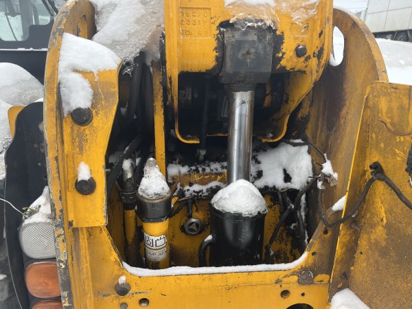 IMG_8528 Телескопічний навантажувач JCB 531-70 AGRI