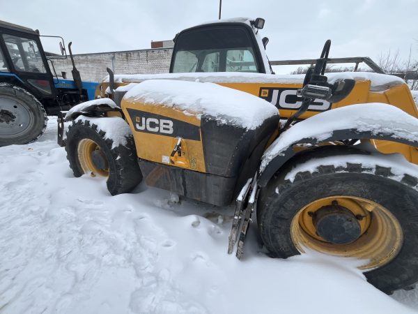 IMG_8542 Телескопічний навантажувач JCB 531-70 AGRI