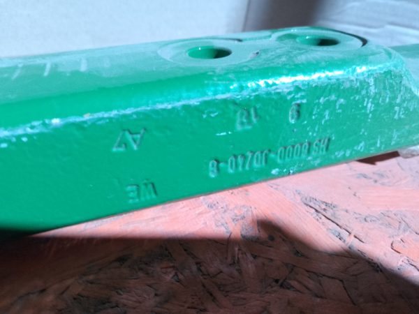 L156465 Тяга, кронштейн John Deere
