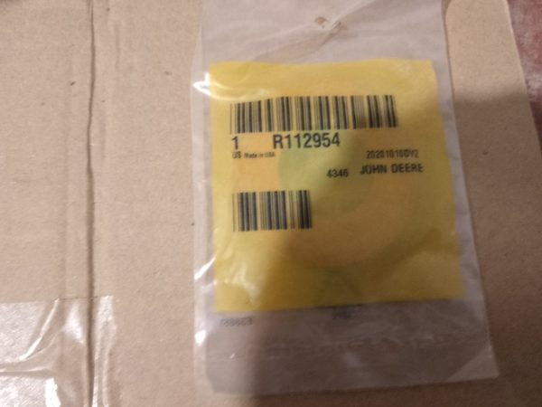 R112954 Сальник John Deere