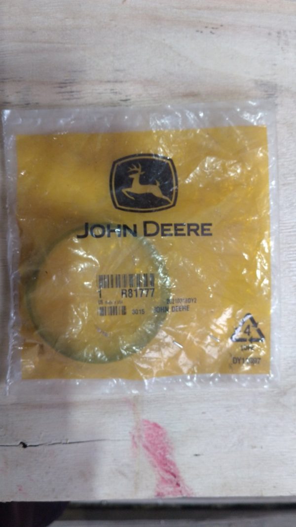 R81777 Кільце сталеве John Deere R81777 Кільце сталеве John Deere