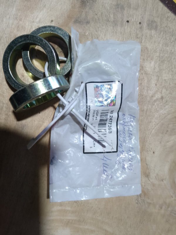 W247736B Втулка напрявляюча AGCO W247736B Втулка напрявляюча AGCO