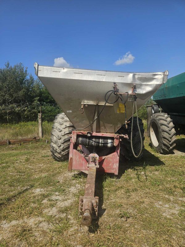 Розкидач добрив Bredal K105