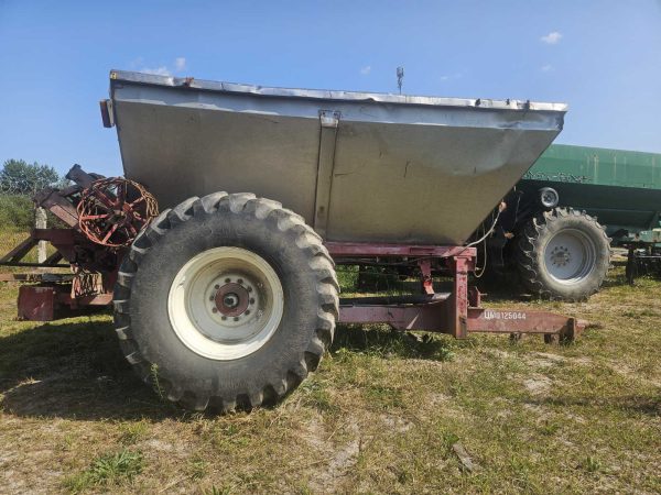 Розкидач добрив Bredal K105