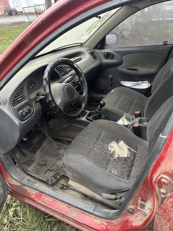 Автомобіль Daewoo Lanos