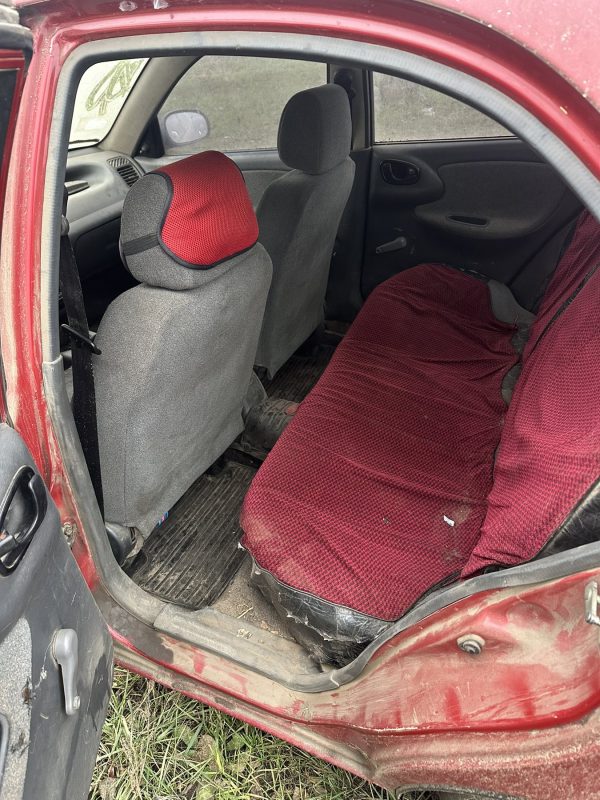 Автомобіль Daewoo Lanos