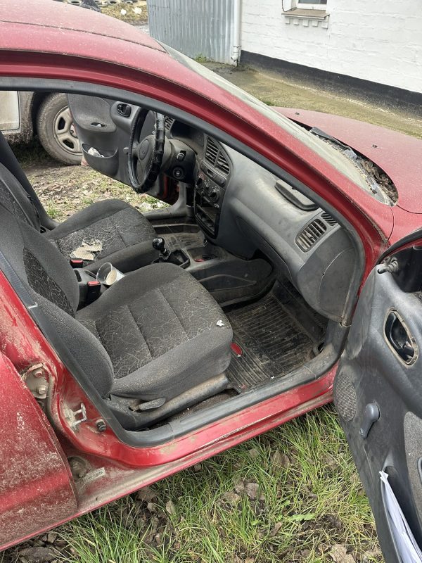 Автомобіль Daewoo Lanos