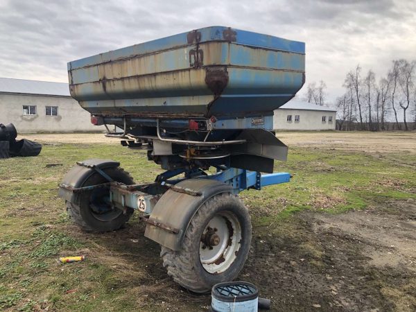 Розкидач міндобрив причіпний Bogballe M3 D, сн.145 з візком