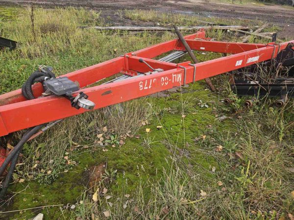 17. Культиватор суцільного обробітку Bourgault-8810-35 18 №0033778 2 Культиватор суцільного обробітку Bourgault-8810-35 18
