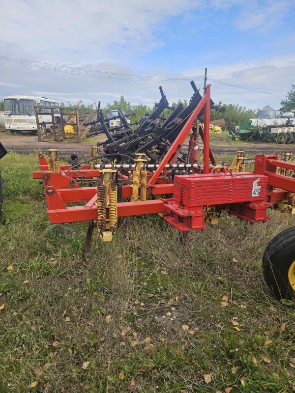 17. Культиватор суцільного обробітку Bourgault-8810-35 18 №0033778 4 Культиватор суцільного обробітку Bourgault-8810-35 18