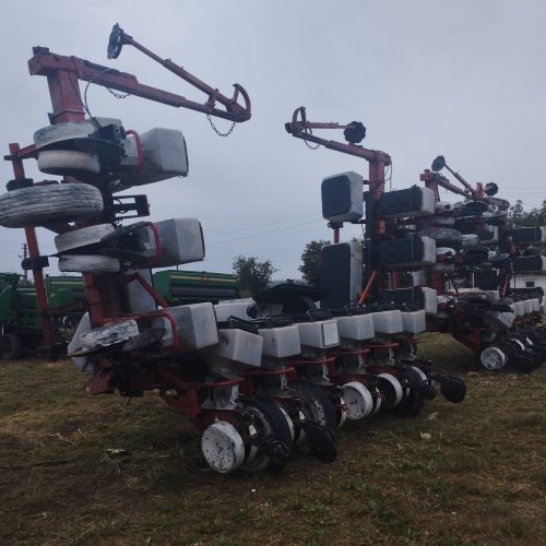 Сівалки точного висіву Massey Ferguson MF 555  12-рядні