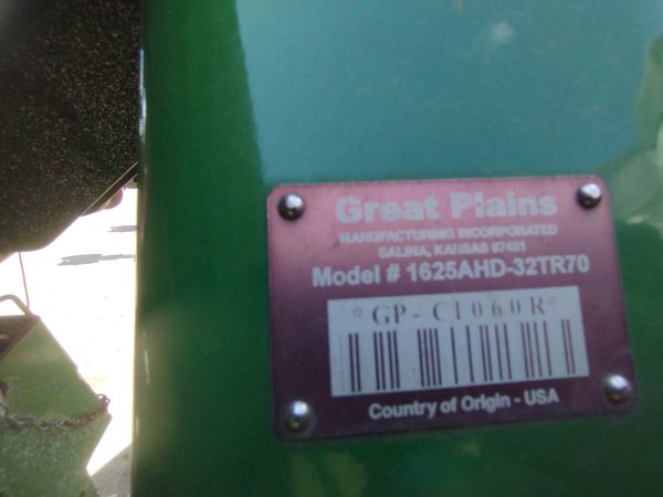 Просапна 16-рядна причіпна пневматична сівалка Great Plains YP-1625AHD-32TR70